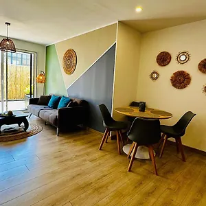 La Vaihere En Camargue, L'hibiscus Et Le Magnolia Appartement Les Saintes-Maries-de-la-Mer